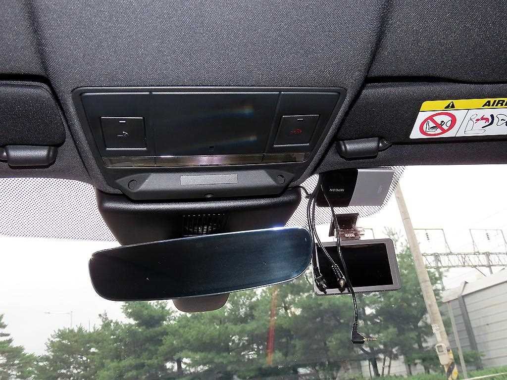 재규어 F-TYPE P300 쿠페 이미지 15
