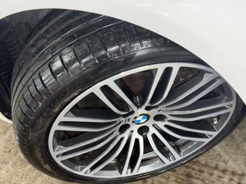 BMW 5시리즈 5시리즈 (G30) 520d M 스포츠 플러스 이미지 20