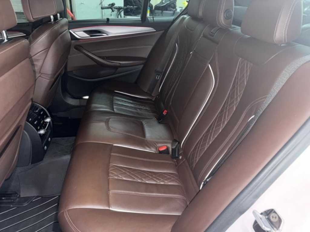 BMW 5시리즈 5시리즈 (G30) 520d M 스포츠 플러스 이미지 7
