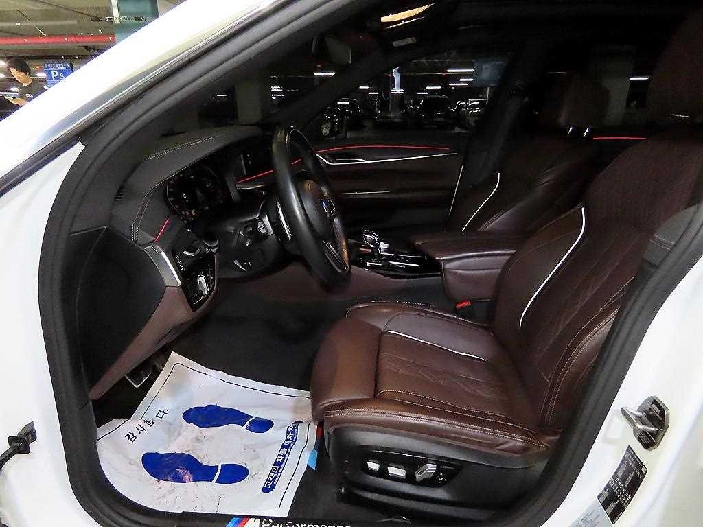 BMW 그란투리스모 6시리즈 GT (G32) 620d M 스포츠 이미지 6