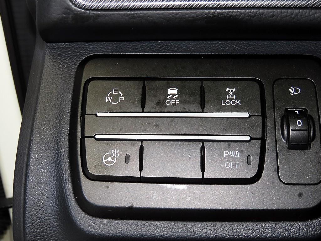 KG모빌리티(쌍용) 티볼리 디젤 4WD 1.6 LX 이미지 14