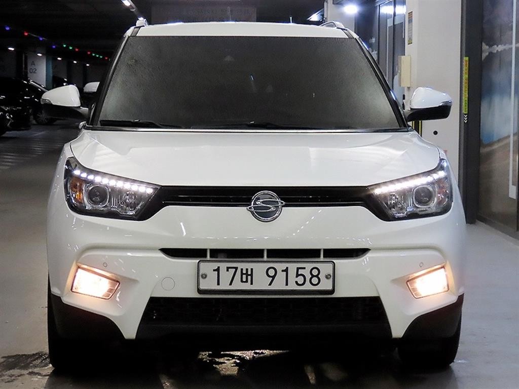 KG모빌리티(쌍용) 티볼리 디젤 4WD 1.6 LX 이미지 2