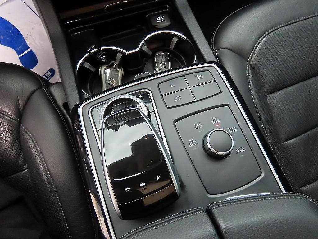 벤츠 GLE 클래스 GLE 클래스 W166 GLE 350 d 4MATIC 이미지 11