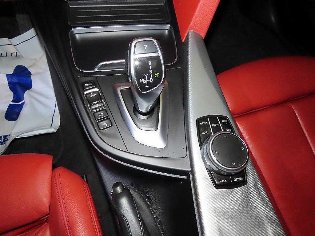 BMW 4시리즈 4시리즈 (F32) 430i 쿠페 M 스포츠 이미지 11