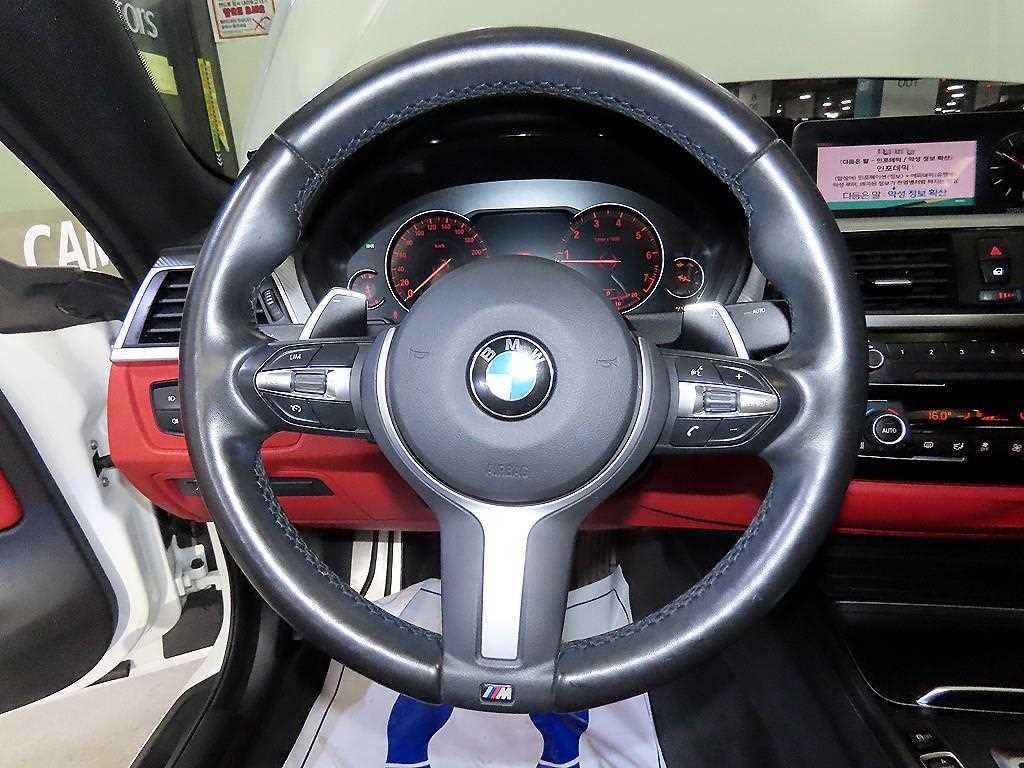 BMW 4시리즈 4시리즈 (F32) 430i 쿠페 M 스포츠 이미지 7
