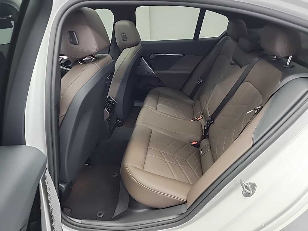 BMW 5시리즈 5시리즈 (G60) 523d M 스포츠 이미지 12
