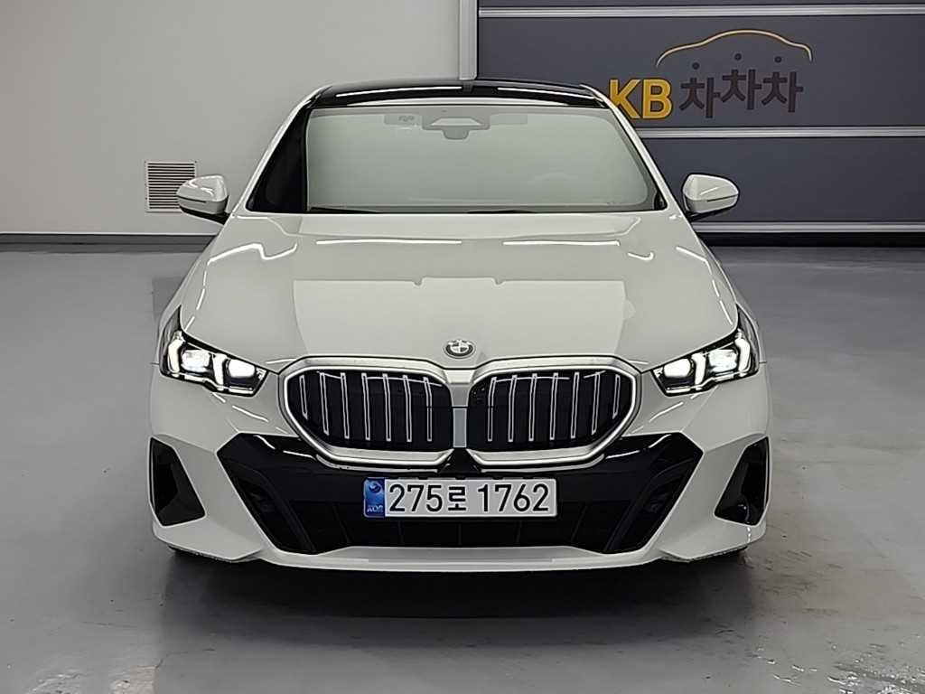 BMW 5시리즈 5시리즈 (G60) 523d M 스포츠 이미지 2