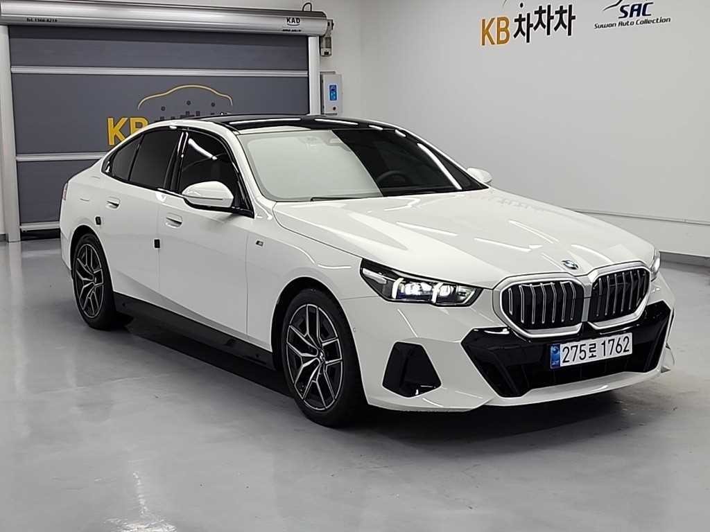 BMW 5시리즈 5시리즈 (G60) 523d M 스포츠 이미지 4
