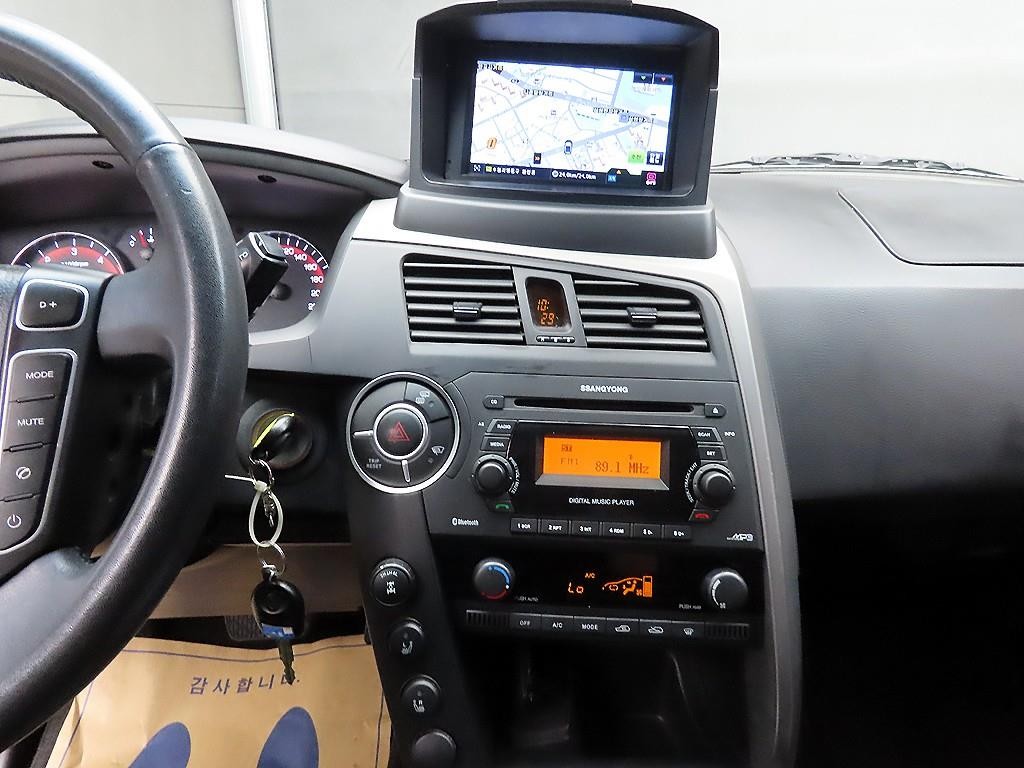 KG모빌리티(쌍용) 코란도 코란도스포츠 디젤 4WD CX7 패션 이미지 14