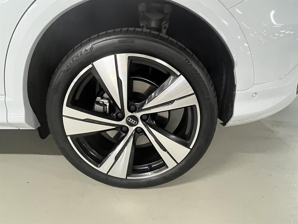 아우디 Q5 Q5 (80A) 스포트백 40 TFSI 콰트로 S-라인 이미지 5