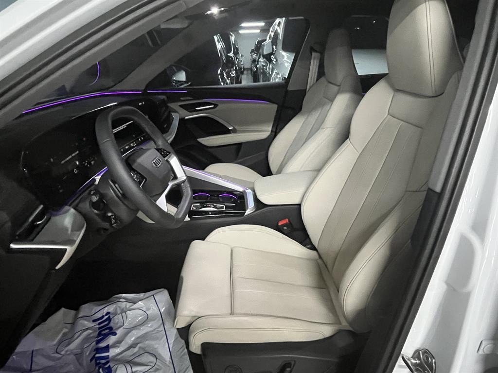 아우디 Q5 Q5 (80A) 스포트백 40 TFSI 콰트로 S-라인 이미지 6