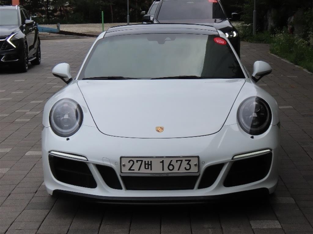 포르쉐 911 카레라 GTS 991 이미지 1