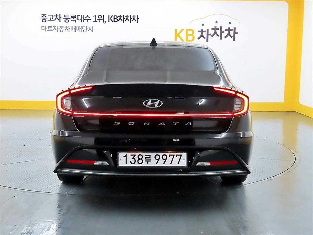 현대 쏘나타 쏘나타 (DN8) 2.0 프리미엄 패밀리 이미지 3