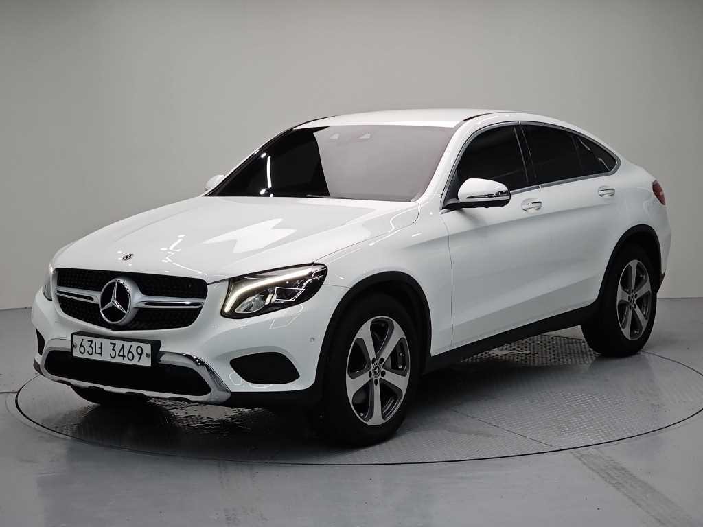 벤츠 GLC 클래스 GLC클래스 X253 GLC 300 4MATIC 쿠페 이미지 1
