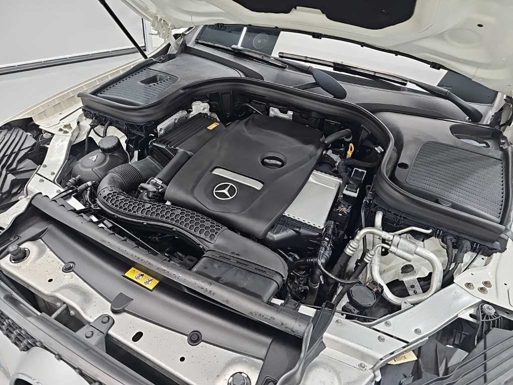 벤츠 GLC 클래스 GLC클래스 X253 GLC 300 4MATIC 쿠페 이미지 5
