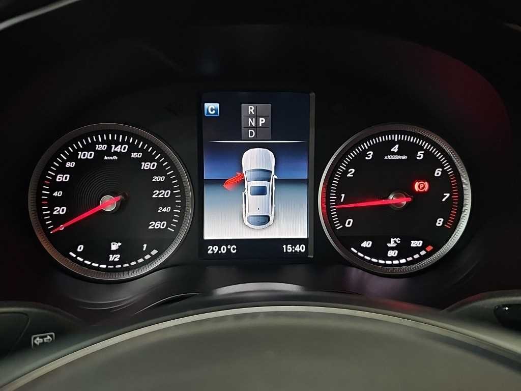 벤츠 GLC 클래스 GLC클래스 X253 GLC 300 4MATIC 쿠페 이미지 6