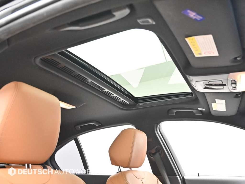 BMW 3시리즈 3시리즈 (F30) 330i M 스포츠 쉐도우 이미지 18