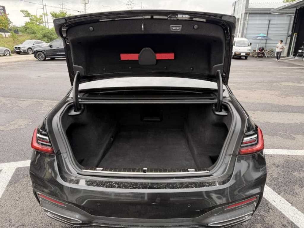 BMW 7시리즈 7시리즈 (G11) 740Li xDrive M SPORT 스포츠 이미지 13
