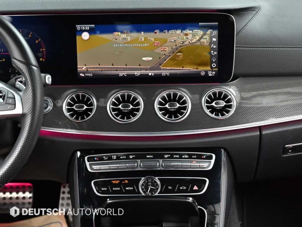 벤츠 E 클래스 E-클래스 W213 E400 4MATIC 쿠페 이미지 14