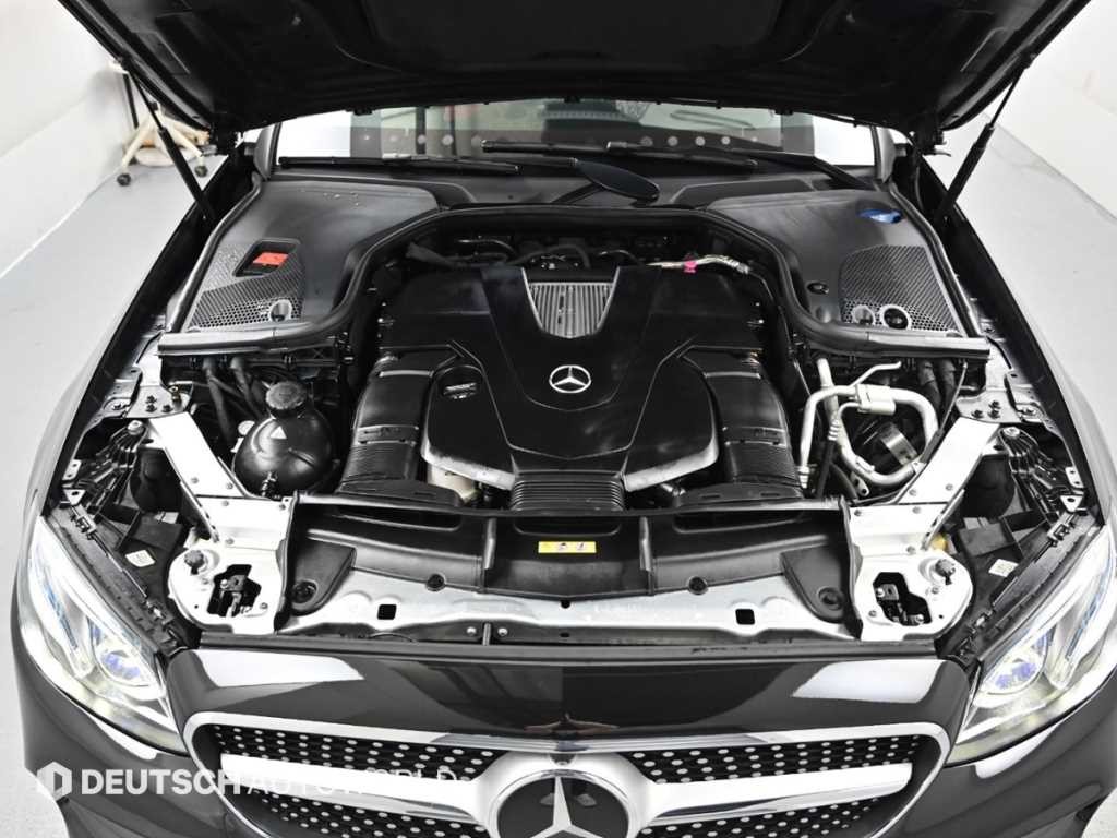 벤츠 E 클래스 E-클래스 W213 E400 4MATIC 쿠페 이미지 6