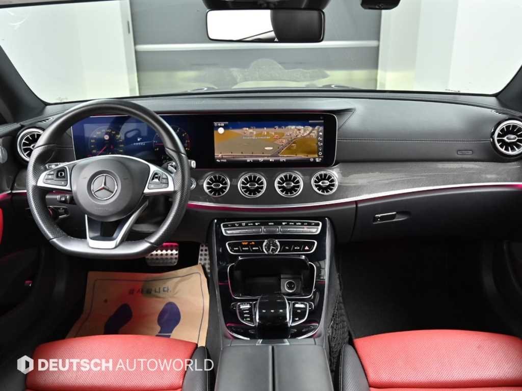 벤츠 E 클래스 E-클래스 W213 E400 4MATIC 쿠페 이미지 7
