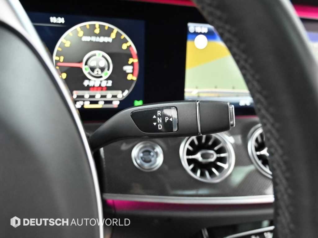 벤츠 E 클래스 E-클래스 W213 E400 4MATIC 쿠페 이미지 9