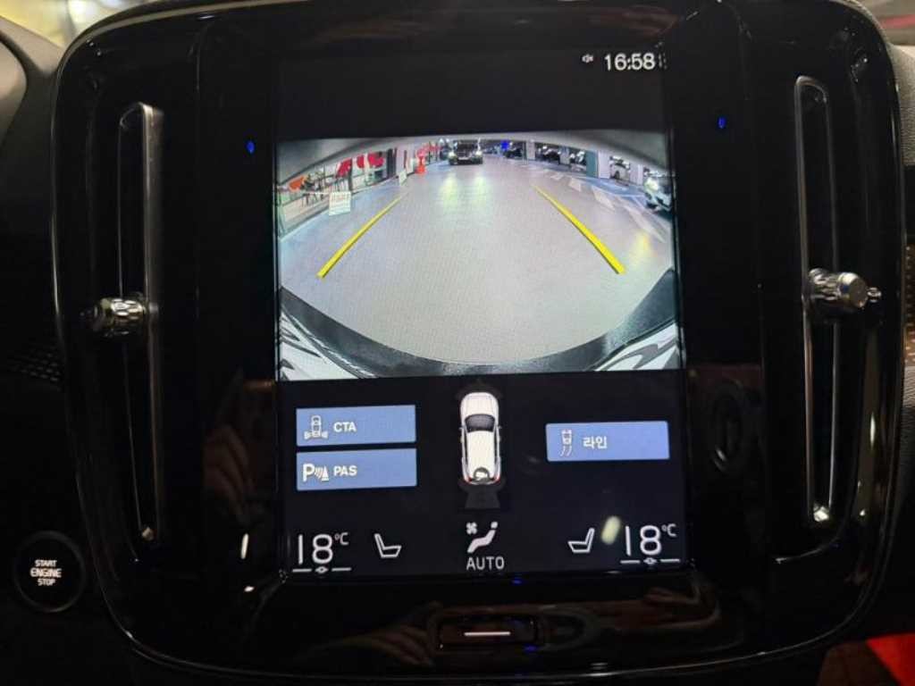 볼보 XC40 B4 AWD R-디자인 이미지 11