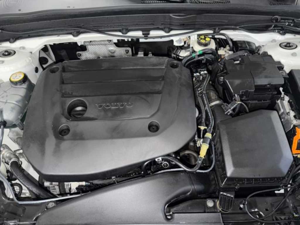 볼보 XC40 B4 AWD R-디자인 이미지 19