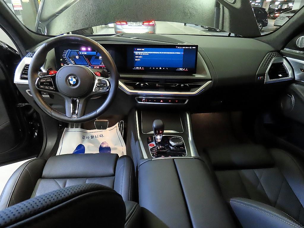 BMW XM XM (G09) 4.4 V8 PHEV 하이글로스 쉐도우 라인 이미지 10