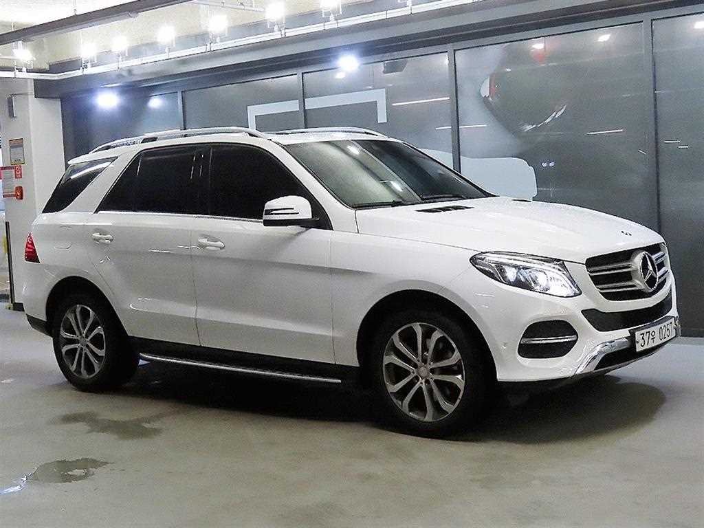 벤츠 GLE 클래스 GLE 클래스 W166 GLE 250 d 4MATIC 이미지 1