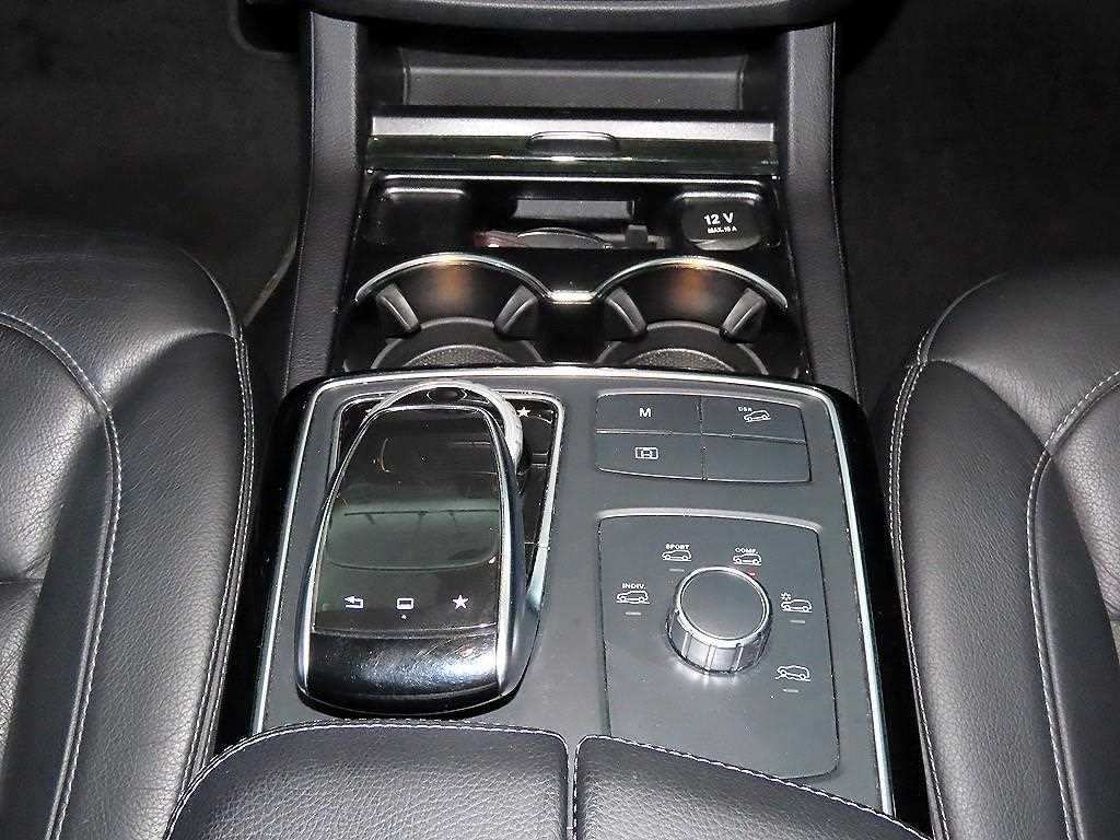 벤츠 GLE 클래스 GLE 클래스 W166 GLE 250 d 4MATIC 이미지 13