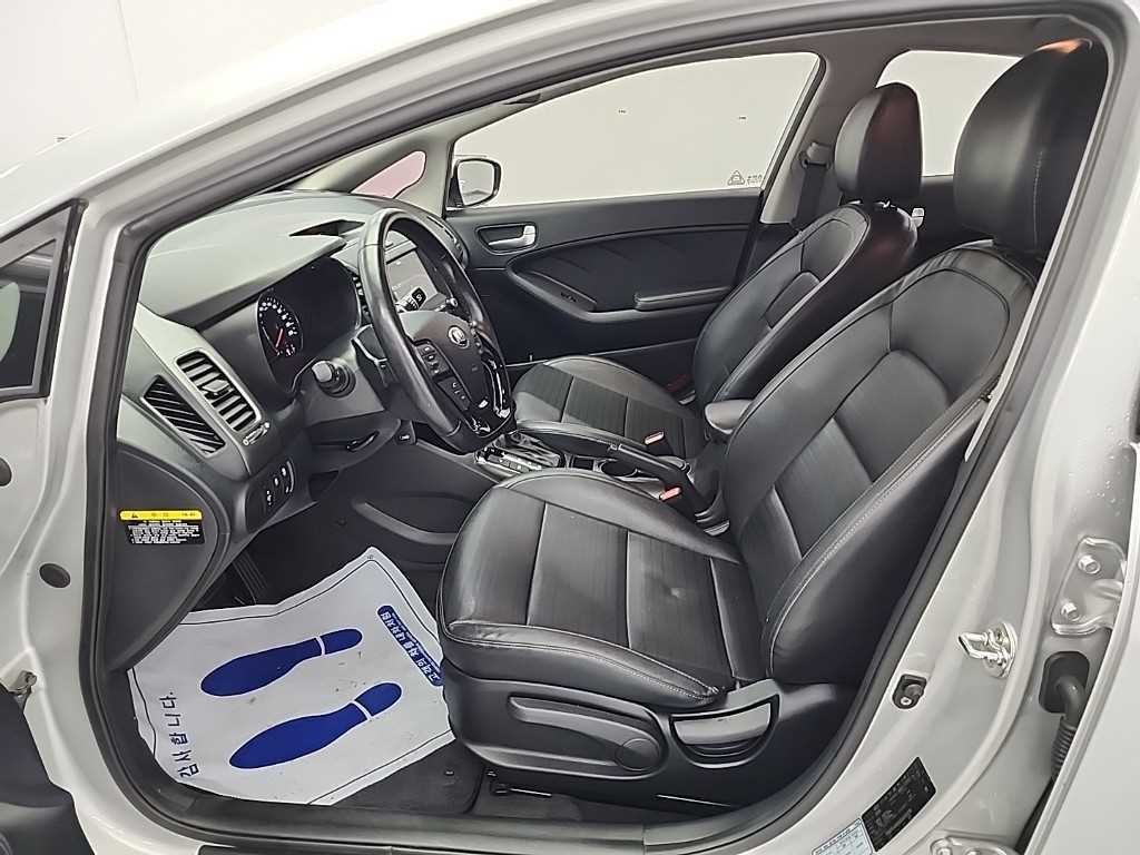 기아 K3 더뉴 K3 1.6 VGT 트렌디 이미지 11
