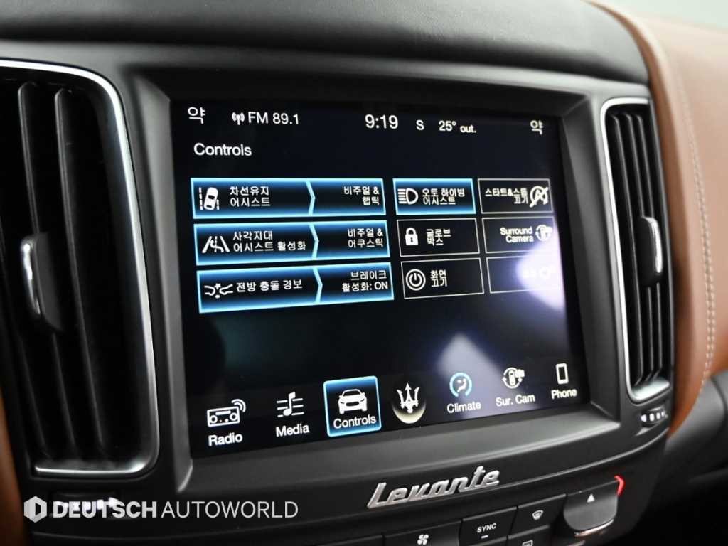 마세라티 르반떼 3.0 AWD 이미지 17