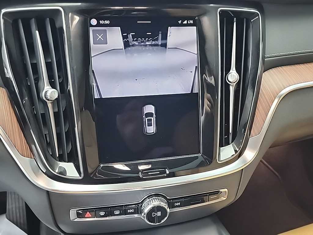 볼보 V60 V60 크로스 컨트리 2세대 2.0 B5 얼티메이트 AWD 이미지 10