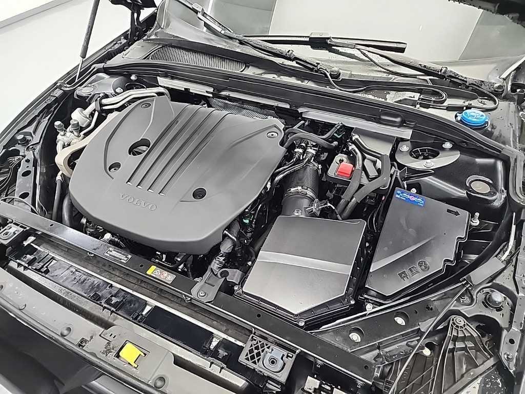 볼보 V60 V60 크로스 컨트리 2세대 2.0 B5 얼티메이트 AWD 이미지 5