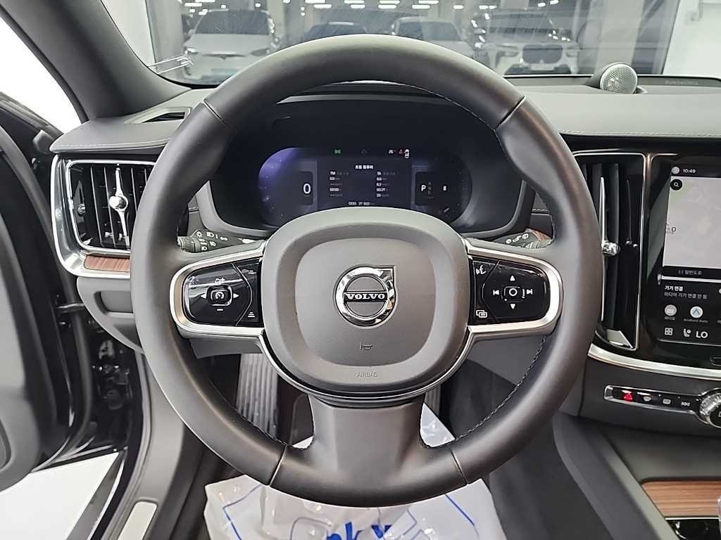 볼보 V60 V60 크로스 컨트리 2세대 2.0 B5 얼티메이트 AWD 이미지 9