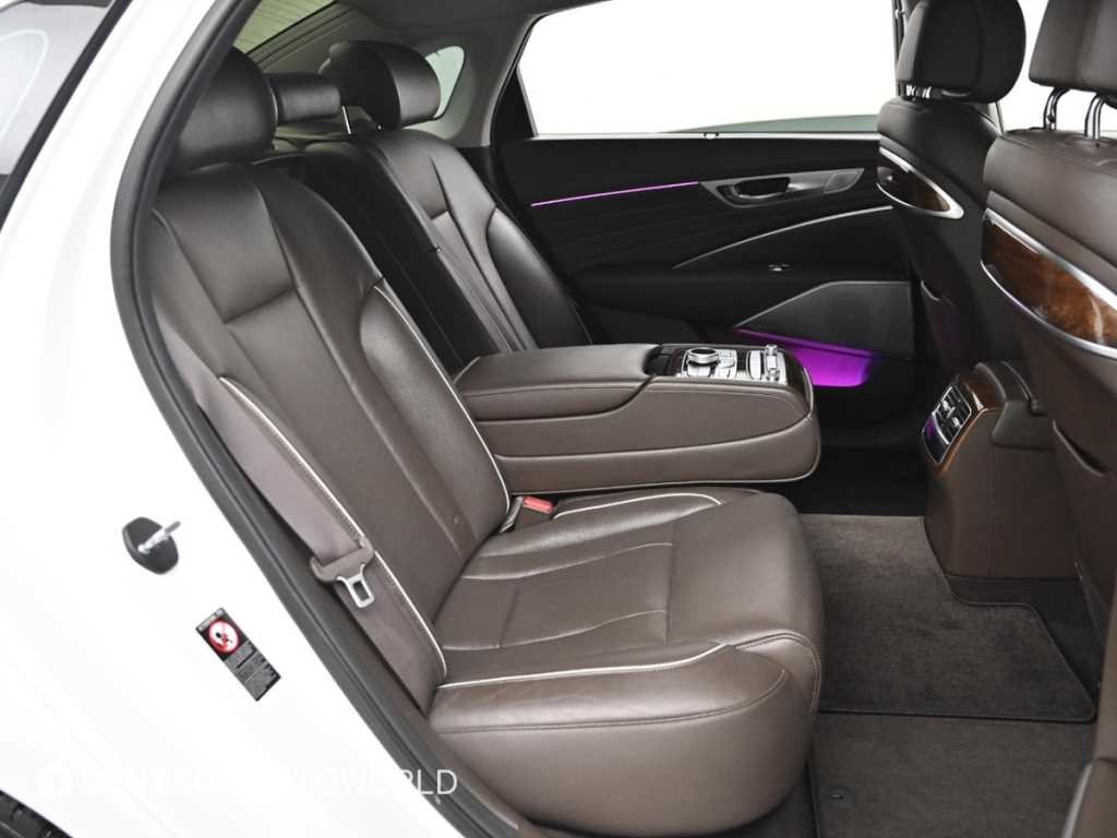 기아 K9 더 K9 3.8 GDI AWD 플래티넘Ⅱ 이미지 12