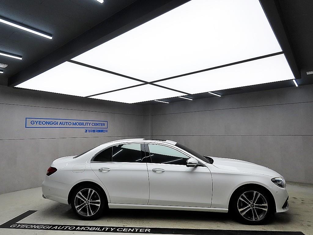 벤츠 E 클래스 E-클래스 W213 E250 아방가르드 이미지 2
