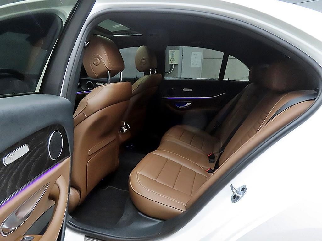 벤츠 E 클래스 E-클래스 W213 E250 아방가르드 이미지 6
