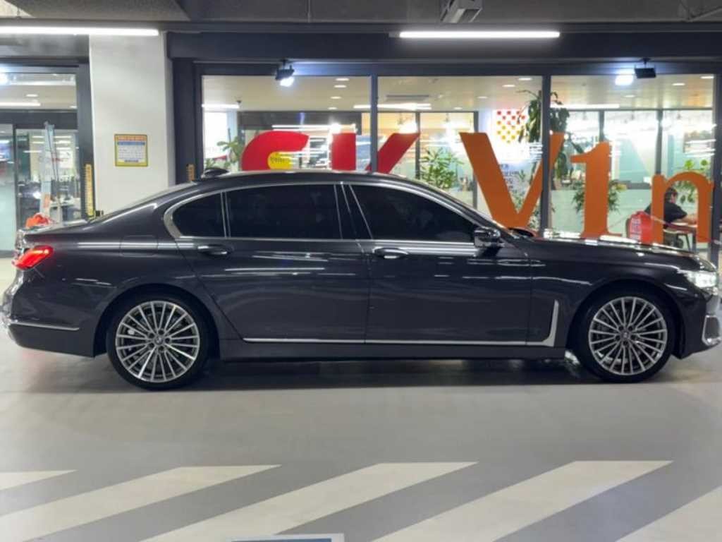 BMW 7시리즈 7시리즈 (G11) 740Li xDrive M SPORT 스포츠 이미지 3