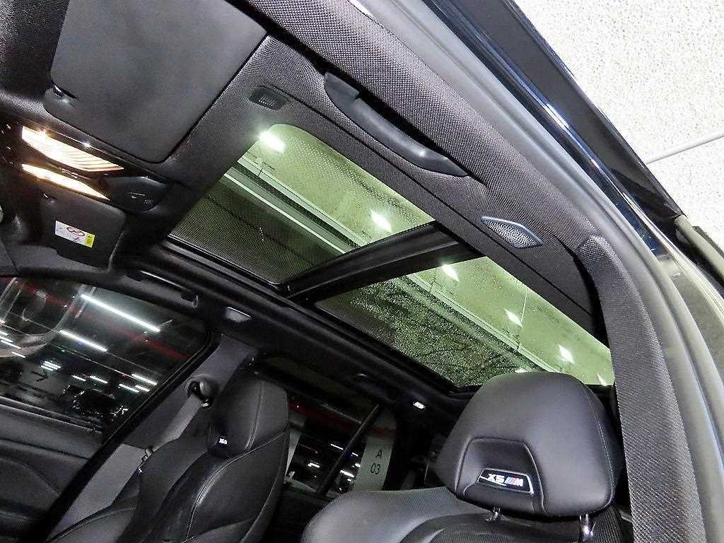 BMW X5M X5M (F95) 4.4 이미지 15