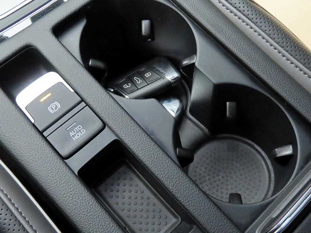 폭스바겐 아테온 2.0 TDI 프레스티지 이미지 11