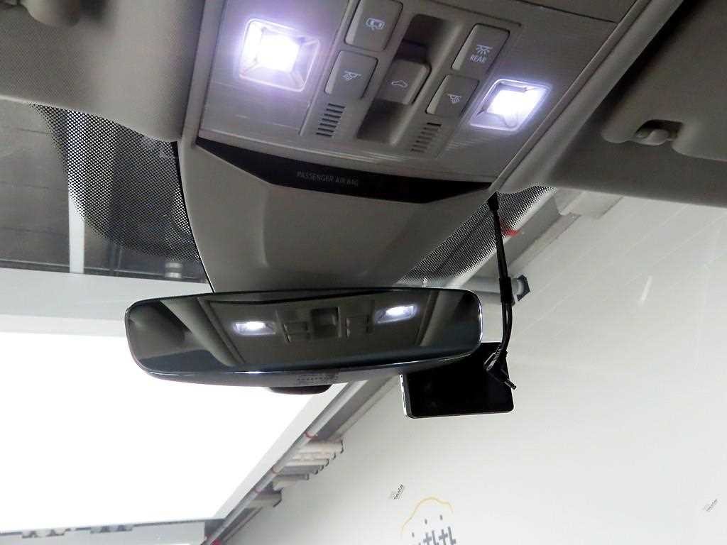 폭스바겐 아테온 2.0 TDI 프레스티지 이미지 14
