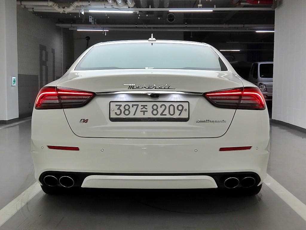 마세라티 콰트로포르테 S Q4 3.0 V6 그란루쏘 이미지 3