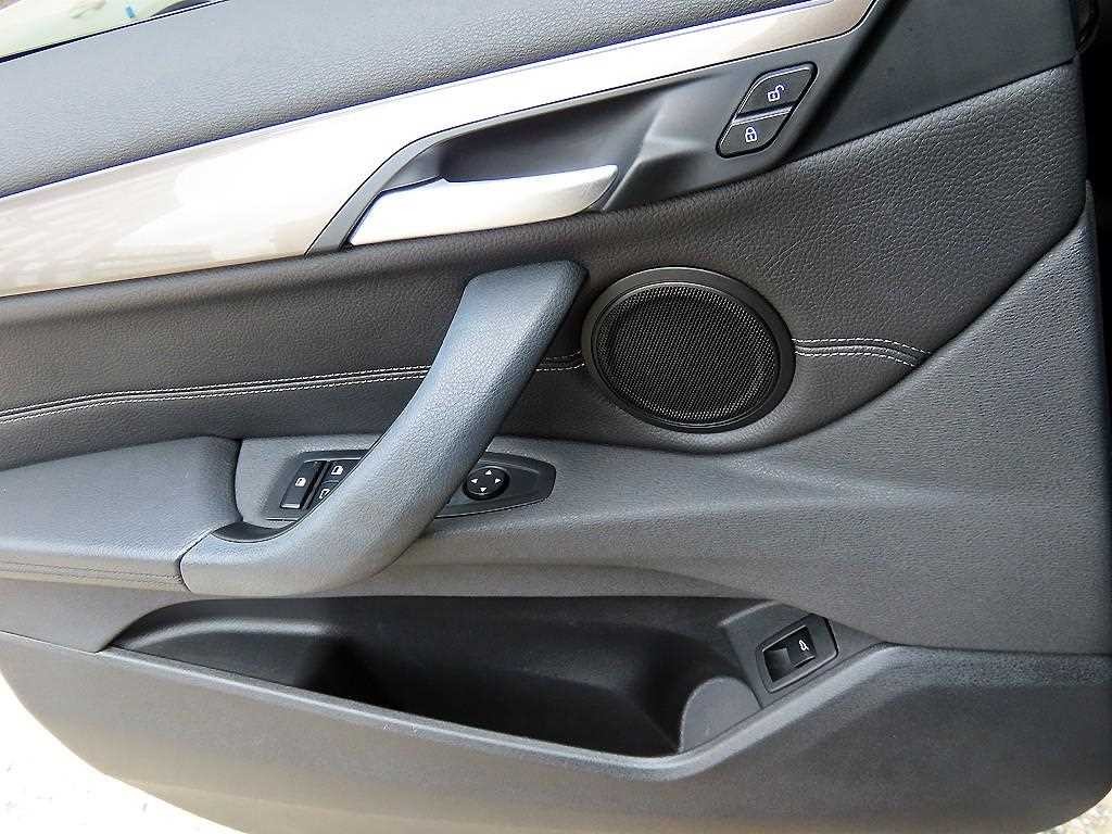 BMW X1 X1 (F48) xDrive 20i xLine 스페셜에디션 이미지 11