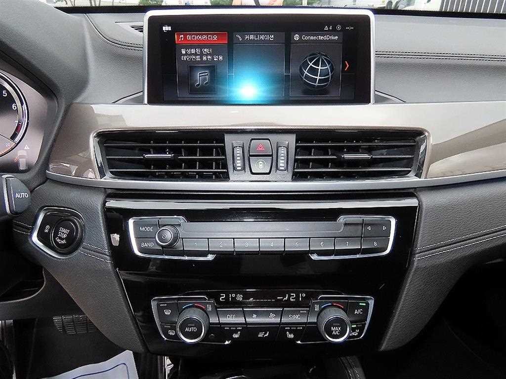 BMW X1 X1 (F48) xDrive 20i xLine 스페셜에디션 이미지 12