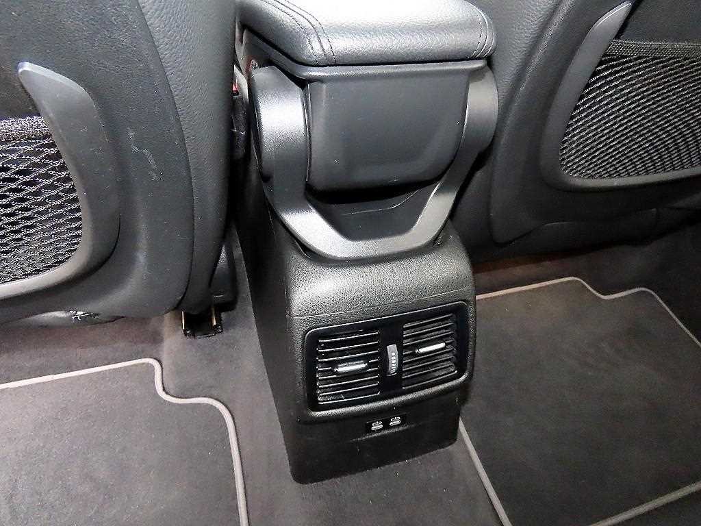 BMW X1 X1 (F48) xDrive 20i xLine 스페셜에디션 이미지 15