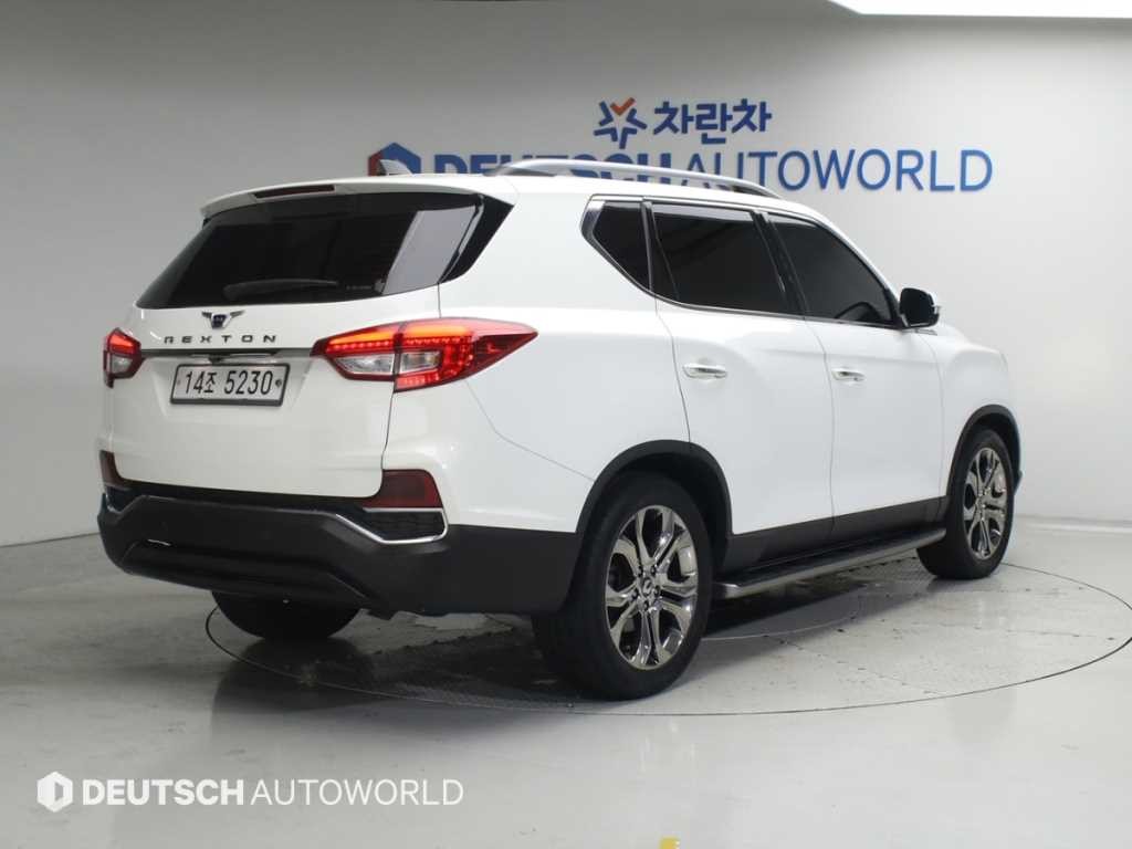 KG모빌리티(쌍용) 렉스턴 G4렉스턴 디젤 2.2 4WD 헤리티지 이미지 2