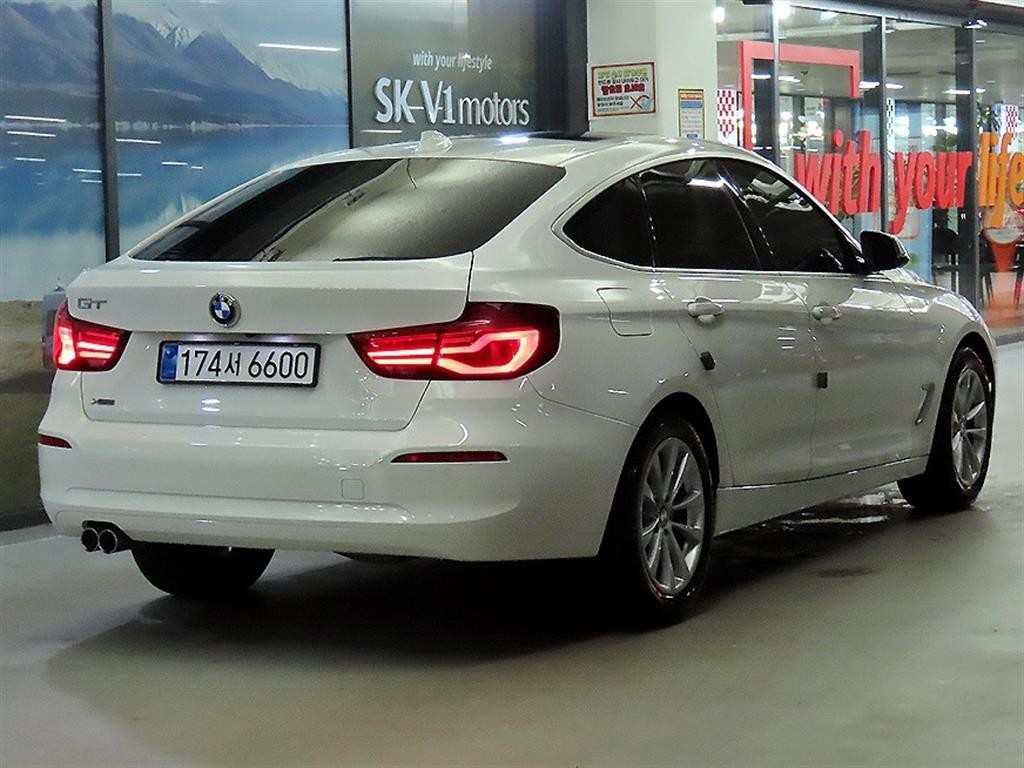 BMW 그란투리스모 3시리즈 GT (F34) GT 320D xDrive 프리미엄 이미지 4