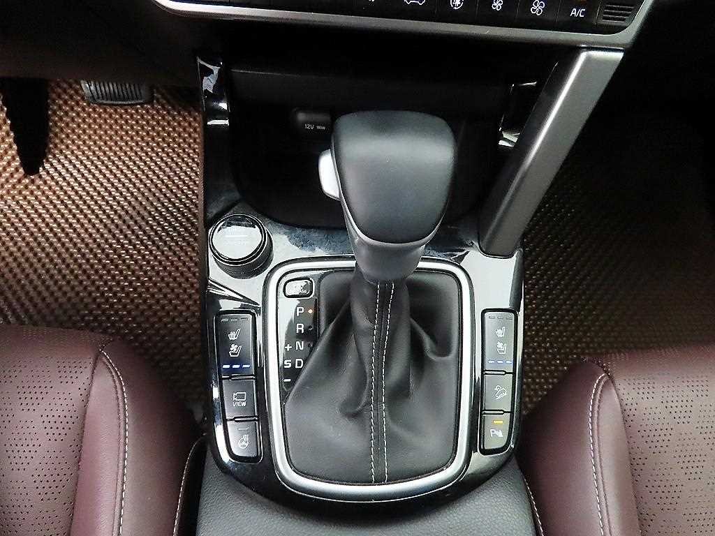 기아 셀토스 디젤 1.6 2WD 시그니처 이미지 10